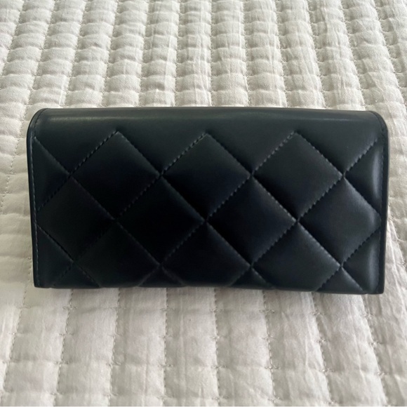 Chanel black sunglass case in calf skin leather - Picture 3 of 7